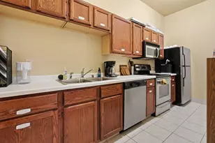 758 Bridlewood Dr, Hartford, WI 53027 - Photo 16