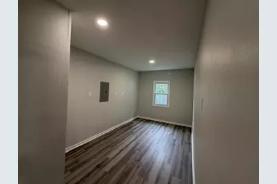 925 N Oakwood Ave, Oconomowoc, WI 53066 - Photo 24