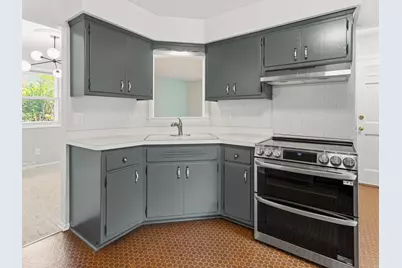 4913 N Navajo Ave, Glendale, WI 53217 - Photo 4