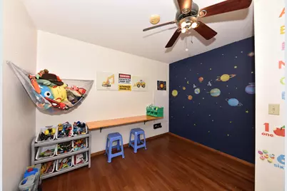 4917 S 28th St, Greenfield, WI 53221 - Photo 18