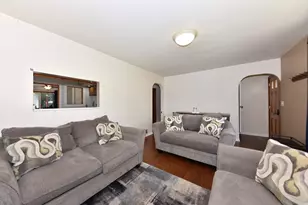 4917 S 28th St, Greenfield, WI 53221 - Photo 6