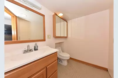 4917 S 28th St, Greenfield, WI 53221 - Photo 32