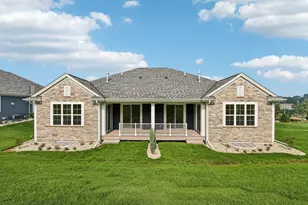 2127 Bluestem Dr, Waukesha, WI 53188 - Photo 18