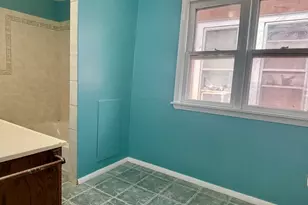 1727 W Arrow St, Milwaukee, WI 53204 - Photo 22