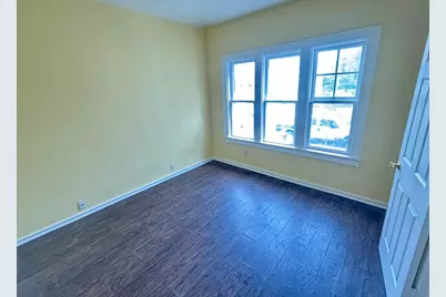 1727 W Arrow St, Milwaukee, WI 53204 - Photo 8