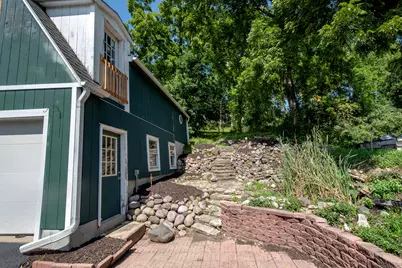 226 W Capitol Dr, Hartland, WI 53029 - Photo 6