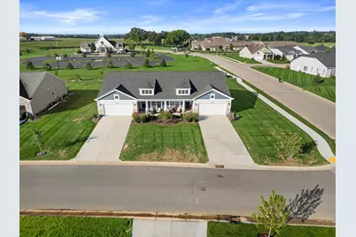602  Cadence Cir, Lake Geneva, WI 53147 - Photo 32