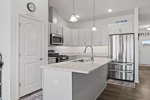 602 Cadence Cir, Lake Geneva, WI 53147 - Photo 12