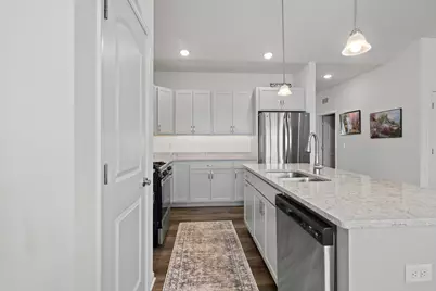 602  Cadence Cir, Lake Geneva, WI 53147 - Photo 14