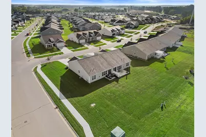 602  Cadence Cir, Lake Geneva, WI 53147 - Photo 34