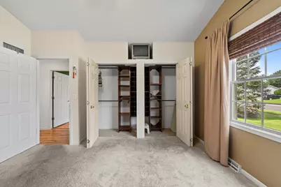 320  Arbor Ridge Dr, Delavan, WI 53115 - Photo 20