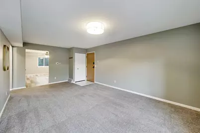 90  Potawatomi Rd #2C, Williams Bay, WI 53191 - Photo 4