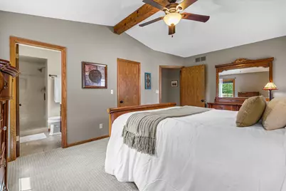 335 W Highland Dr, Grafton, WI 53024 - Photo 16