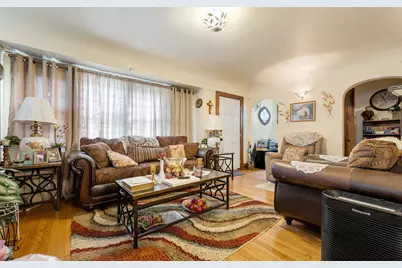 4881 N 27th St, Milwaukee, WI 53209 - Photo 4