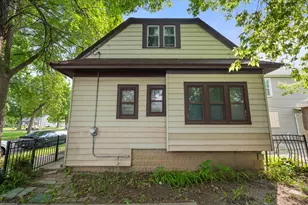 4881 N 27th St, Milwaukee, WI 53209 - Photo 16