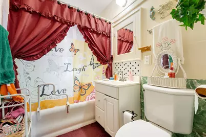 4881 N 27th St, Milwaukee, WI 53209 - Photo 10