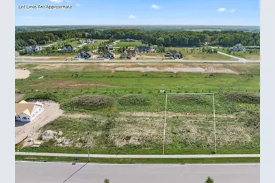 384  Sandstone St #Lt120, Slinger, WI 53086 - Photo 6