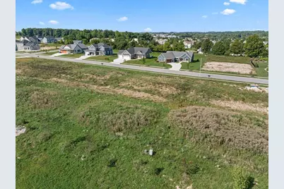 384  Sandstone St #Lt120, Slinger, WI 53086 - Photo 10