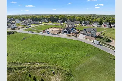 N66W21344  Sweet Clover Dr #Lt48, Menomonee Falls, WI 53051 - Photo 12
