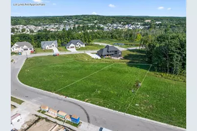 N66W21310  Sweet Clover Dr #Lt49, Menomonee Falls, WI 53051 - Photo 6