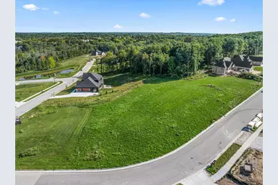 N66W21310  Sweet Clover Dr #Lt49, Menomonee Falls, WI 53051 - Photo 8
