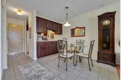 1409 N Prospect Ave #504, Milwaukee, WI 53202 - Photo 6