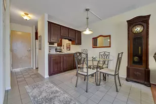 1409 N Prospect Ave, Milwaukee, WI 53202 - Photo 6