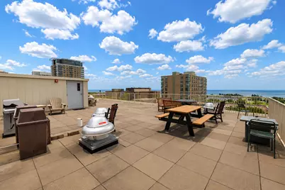 1409 N Prospect Ave #504, Milwaukee, WI 53202 - Photo 16