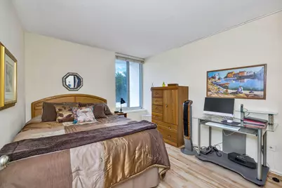 1409 N Prospect Ave #504, Milwaukee, WI 53202 - Photo 10