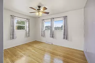 4453 S 66th St, Greenfield, WI 53220 - Photo 12