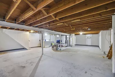 4453 S 66th St, Greenfield, WI 53220 - Photo 18