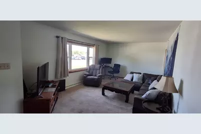 863  West St, Watertown, WI 53094 - Photo 4