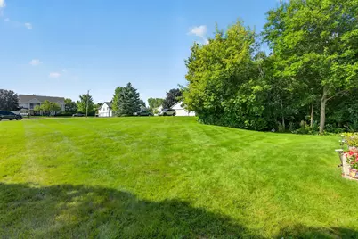 269  Minz Park Cir #1, West Bend, WI 53095 - Photo 16