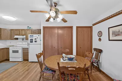 269  Minz Park Cir #1, West Bend, WI 53095 - Photo 6