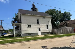 1339 Rapids Dr, Racine, WI 53404 - Photo 2
