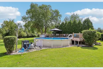 10468 S George Dr, Oak Creek, WI 53154 - Photo 36