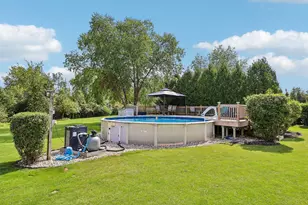 10468 S George Dr, Oak Creek, WI 53154 - Photo 36
