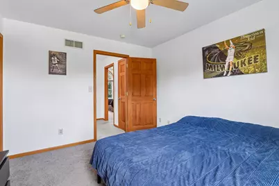 10468 S George Dr, Oak Creek, WI 53154 - Photo 26