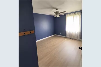 531  Susie St, Delavan, WI 53115 - Photo 6