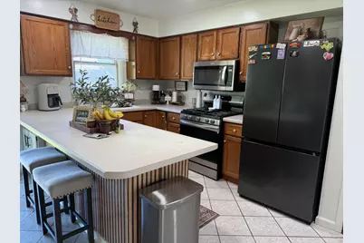 531  Susie St, Delavan, WI 53115 - Photo 4