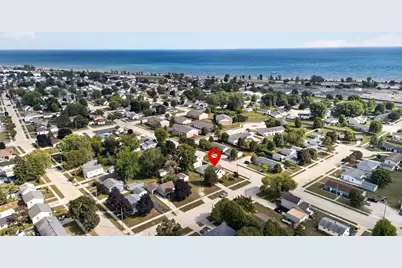 2740  10th St, Two Rivers, WI 54241 - Photo 24