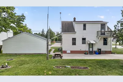 2740  10th St, Two Rivers, WI 54241 - Photo 18