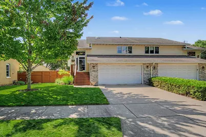 2304  13th St, La Crosse, WI 54601 - Photo 1