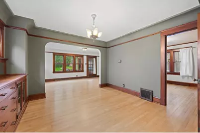 W57N512  Hilbert Ave, Cedarburg, WI 53012 - Photo 18