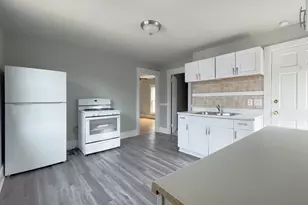 2017 Carmel Ave, Racine, WI 53405 - Photo 10