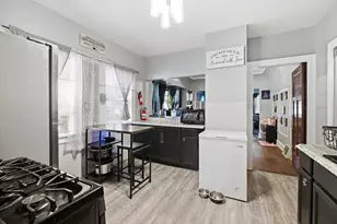 3800 N 24th Pl, Milwaukee, WI 53206 - Photo 8