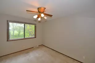 5616 Cambridge Ln, Racine, WI 53406 - Photo 16