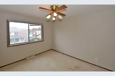 5616  Cambridge Ln #5, Racine, WI 53406 - Photo 14