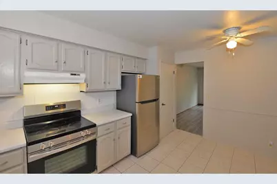 5616  Cambridge Ln #5, Racine, WI 53406 - Photo 8