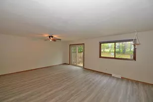 5616 Cambridge Ln, Racine, WI 53406 - Photo 2